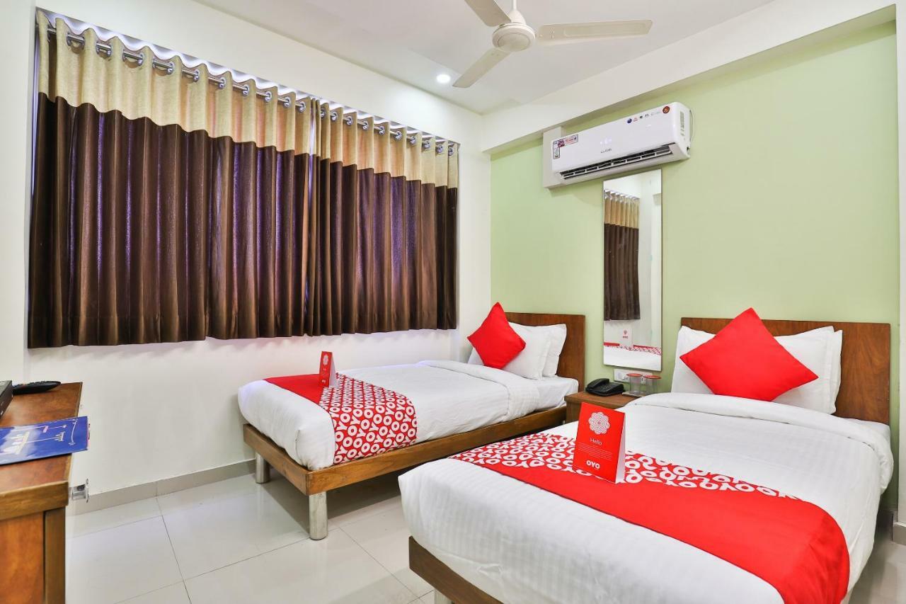 Oyo 15417 Red Rose Hotel Watuwa Eksteriør billede